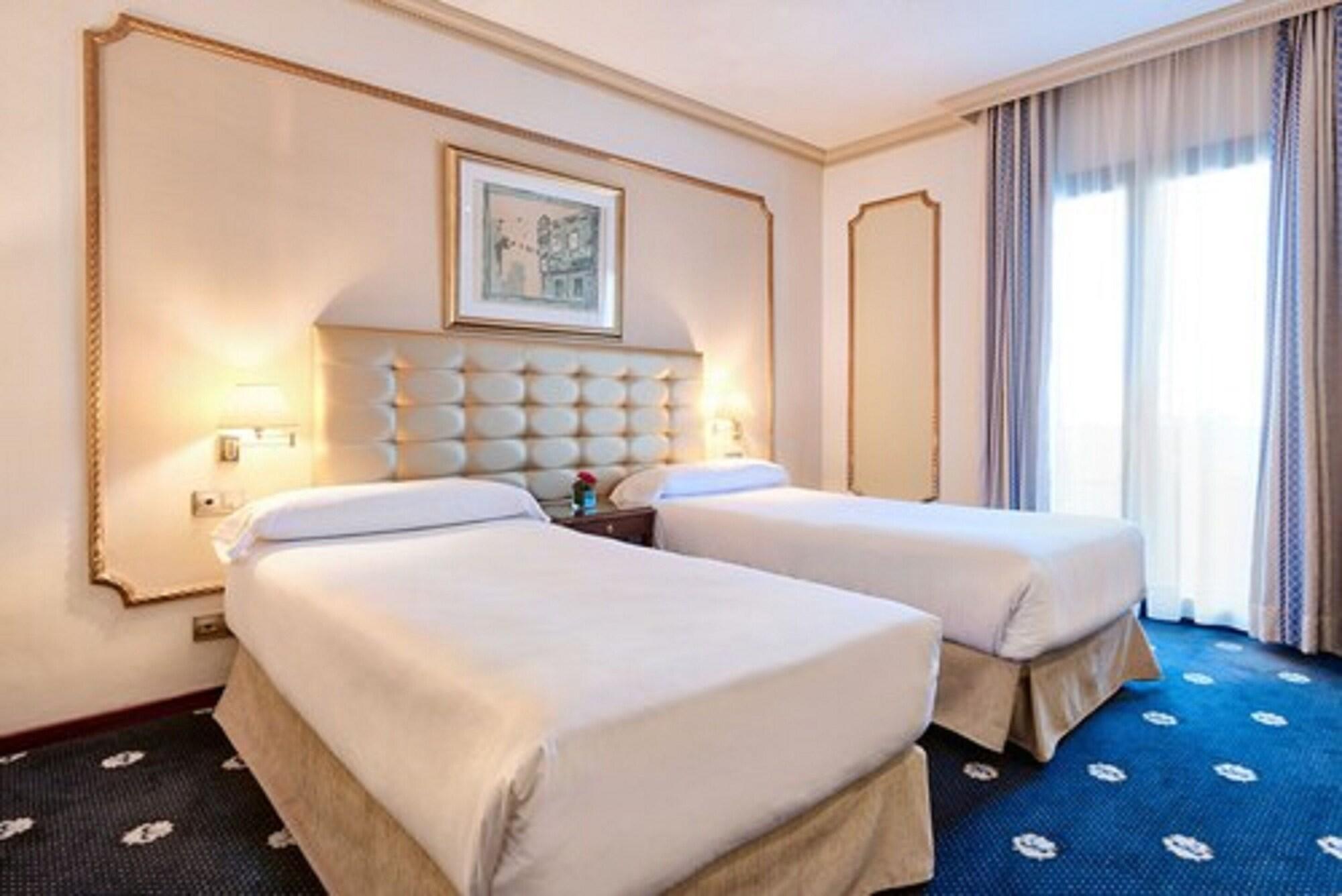 Hotel Roger De Lluria Barcelona Exterior foto
