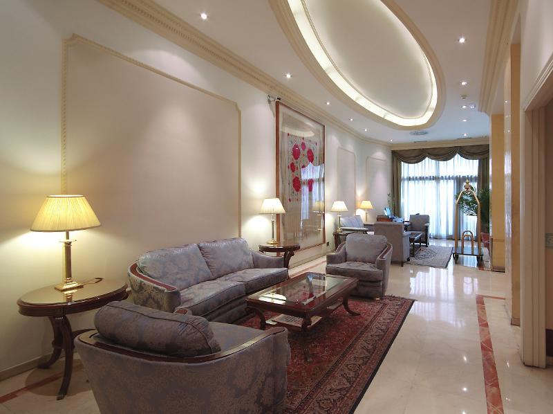 Hotel Roger De Lluria Barcelona Interior foto
